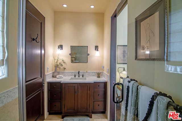 1221 Minorca Drive, Pacific Palisades, CA 90272