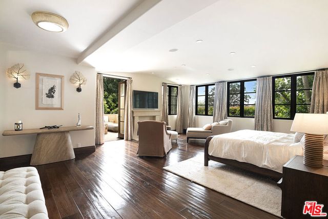 1221 Minorca Drive, Pacific Palisades, CA 90272