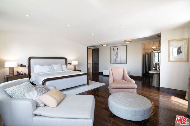 1221 Minorca Drive, Pacific Palisades, CA 90272