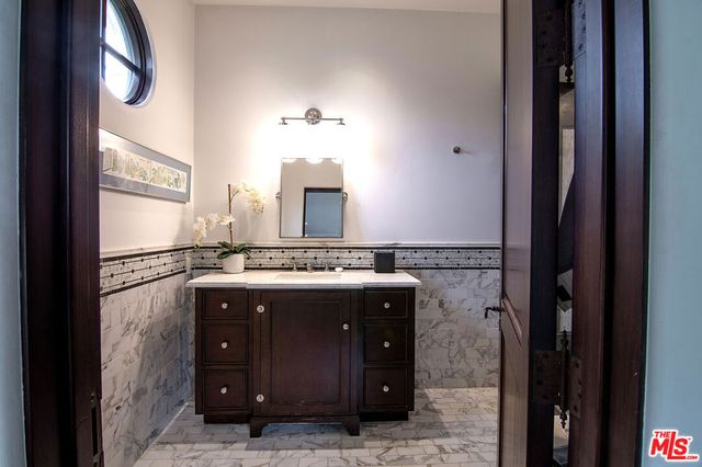 1221 Minorca Drive, Pacific Palisades, CA 90272