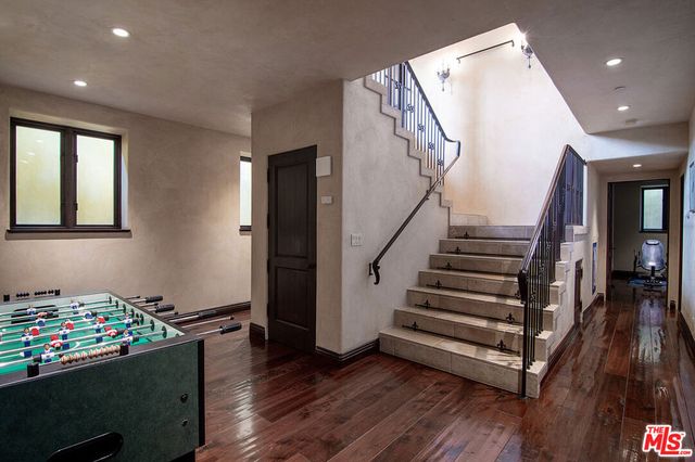 1221 Minorca Drive, Pacific Palisades, CA 90272