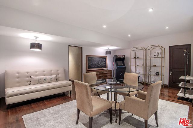 1221 Minorca Drive, Pacific Palisades, CA 90272