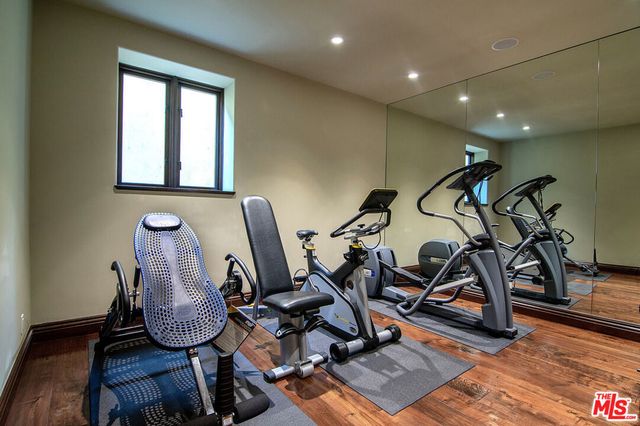 1221 Minorca Drive, Pacific Palisades, CA 90272