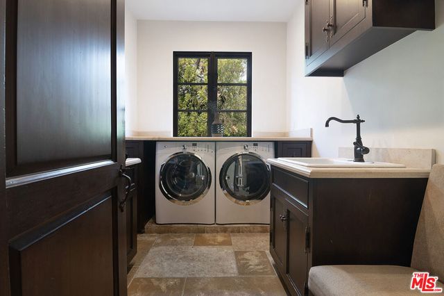 1221 Minorca Drive, Pacific Palisades, CA 90272