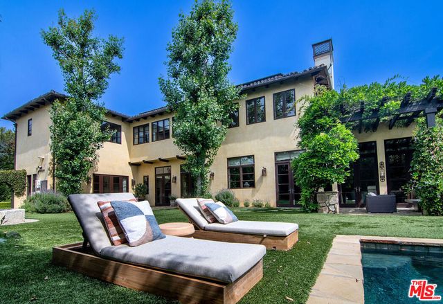 1221 Minorca Drive, Pacific Palisades, CA 90272