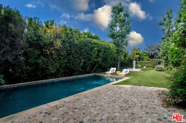 1221 Minorca Drive, Pacific Palisades, CA 90272