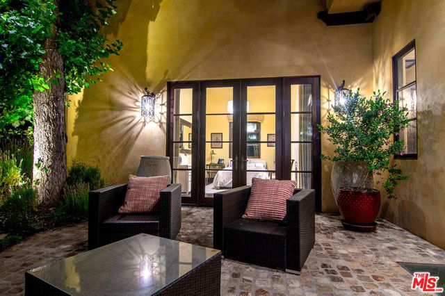 1221 Minorca Drive, Pacific Palisades, CA 90272
