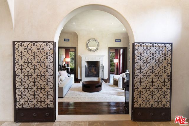 1221 Minorca Drive, Pacific Palisades, CA 90272