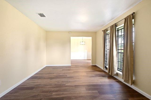 4910 Teton Street, Houston, TX 77033