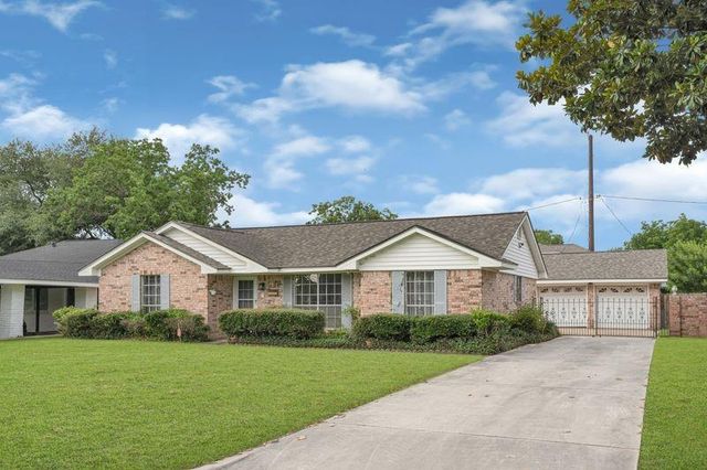 4910 Teton Street, Houston, TX 77033