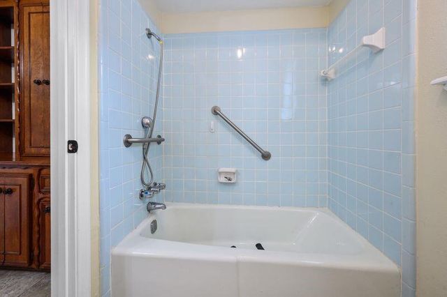 4910 Teton Street, Houston, TX 77033