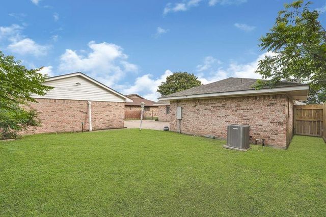 4910 Teton Street, Houston, TX 77033