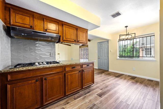 4910 Teton Street, Houston, TX 77033