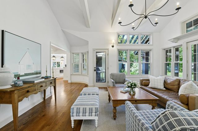 4059 Heathcote Road, Wayzata, MN 55391