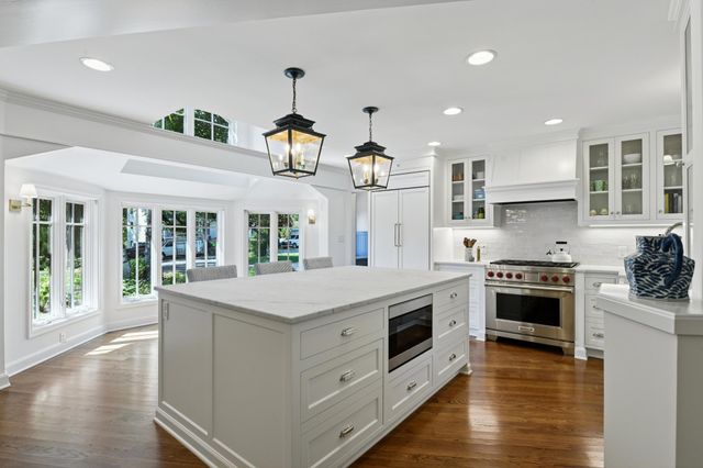 4059 Heathcote Road, Wayzata, MN 55391