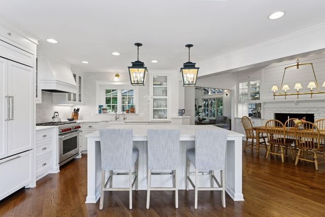 4059 Heathcote Road, Wayzata, MN 55391