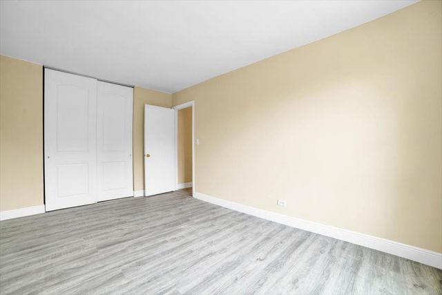 1295 Pearl Avenue D, Glendale Heights, IL 60139