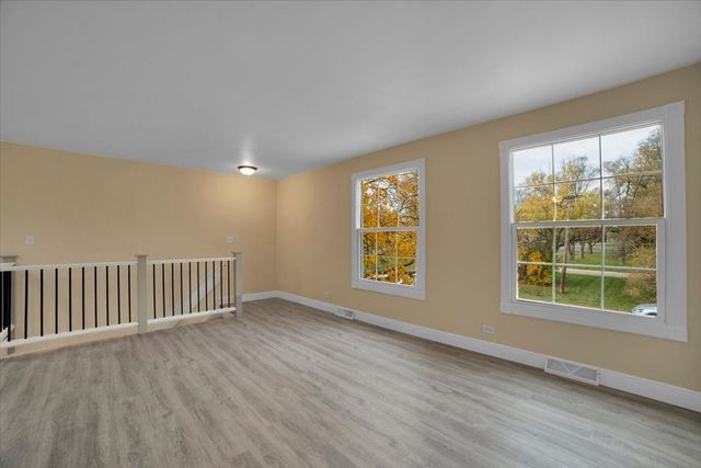 1295 Pearl Avenue D, Glendale Heights, IL 60139