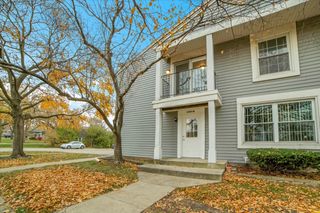 1295 Pearl Avenue D, Glendale Heights, IL 60139