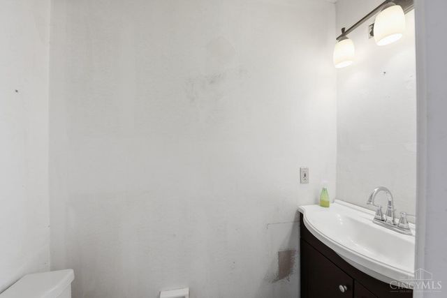 3434 Sunbury Lane, Colerain Twp, OH 45251