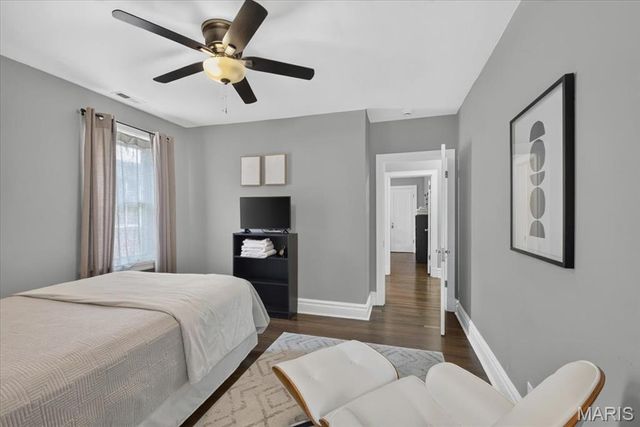 7150 Tulane Avenue, University City, MO 63130