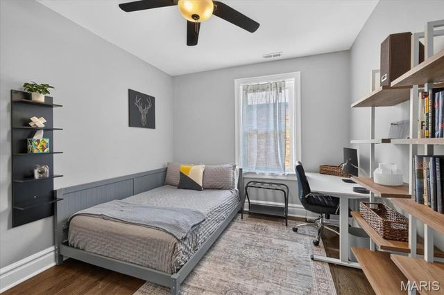 7150 Tulane Avenue, University City, MO 63130
