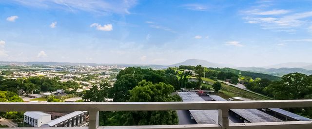 1131 Stringers Ridge Road 8e, Chattanooga, TN 37405