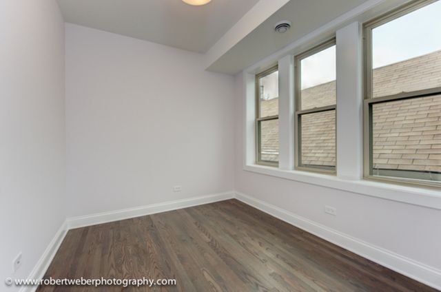 2329 W Barry Avenue 1, Chicago, IL 60618
