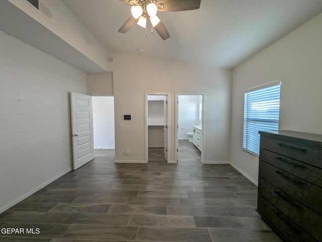 980 Barbara Avenue, Socorro, TX 79927