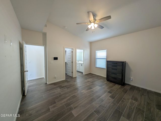 980 Barbara Avenue, Socorro, TX 79927