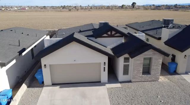 980 Barbara Avenue, Socorro, TX 79927