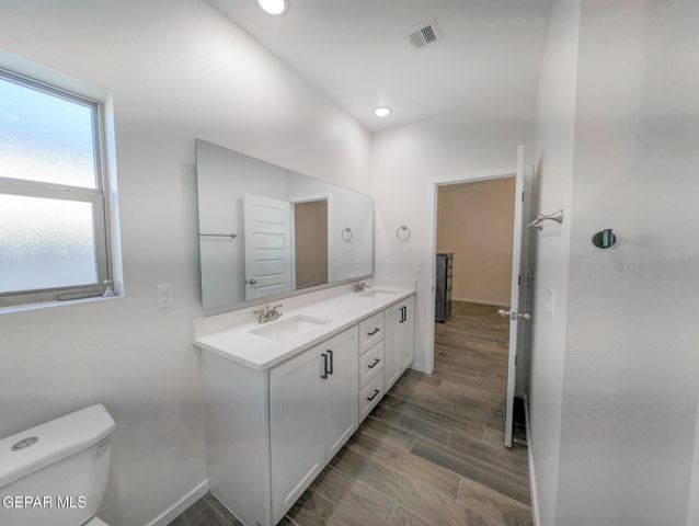 980 Barbara Avenue, Socorro, TX 79927