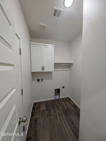 980 Barbara Avenue, Socorro, TX 79927