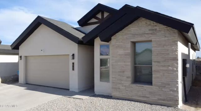 980 Barbara Avenue, Socorro, TX 79927