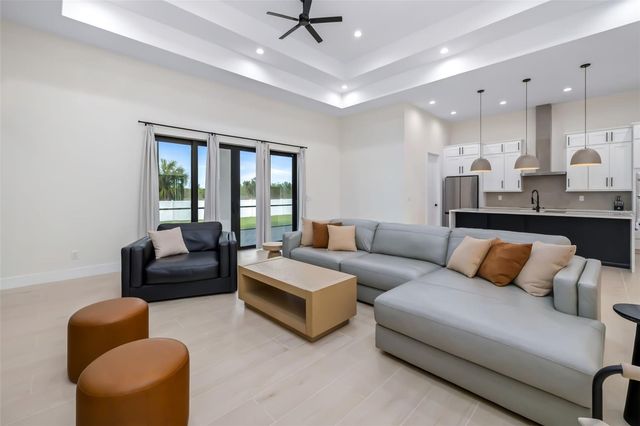 4 RIVER CT, Placida, FL 33946