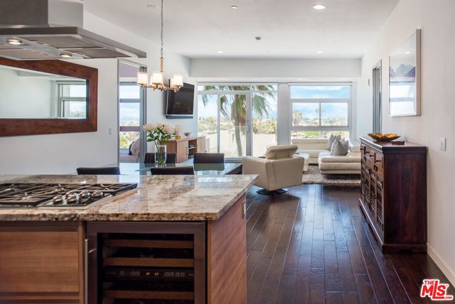 3111 Via Dolce 502, Marina Del Rey, CA 90292