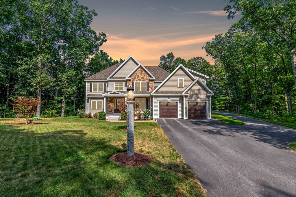 15 Dalkeith Road, Hollis, NH 03049
