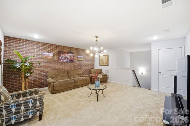 110 Caversham Drive, Mooresville, NC 28115