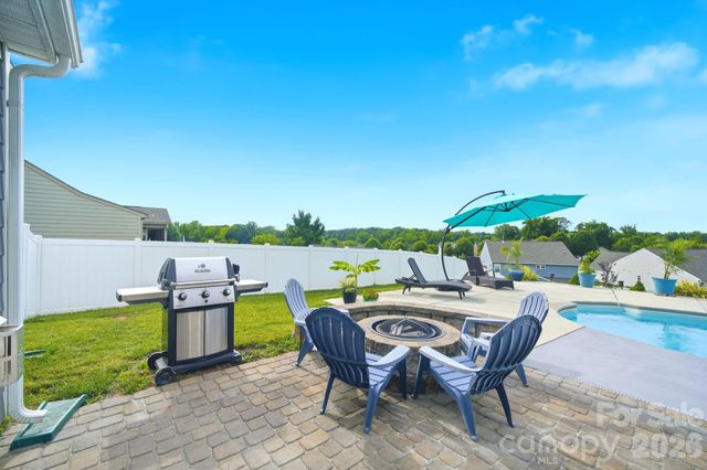 110 Caversham Drive, Mooresville, NC 28115
