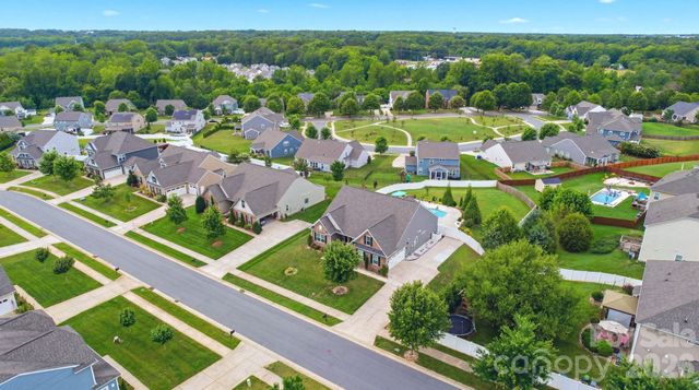 110 Caversham Drive, Mooresville, NC 28115