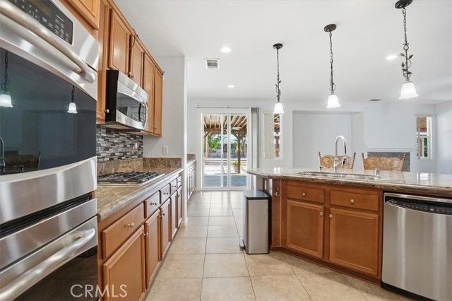 19247 Mountain Shadow Lane, Perris, CA 92570