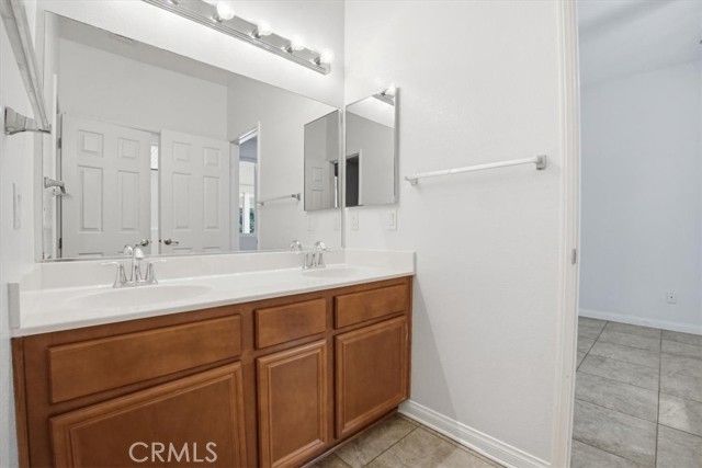 19247 Mountain Shadow Lane, Perris, CA 92570