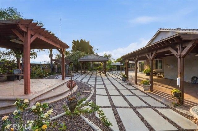 19247 Mountain Shadow Lane, Perris, CA 92570