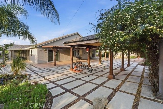 19247 Mountain Shadow Lane, Perris, CA 92570