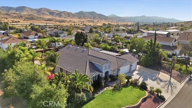 19247 Mountain Shadow Lane, Perris, CA 92570