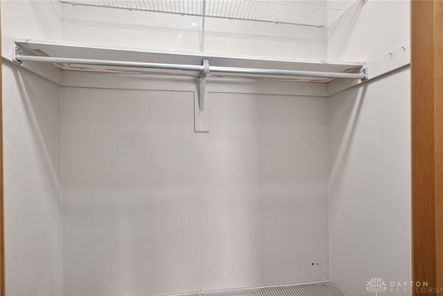 21 Dorchester Drive, Dayton, OH 45415