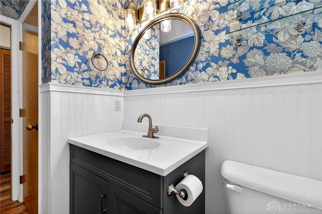 21 Dorchester Drive, Dayton, OH 45415