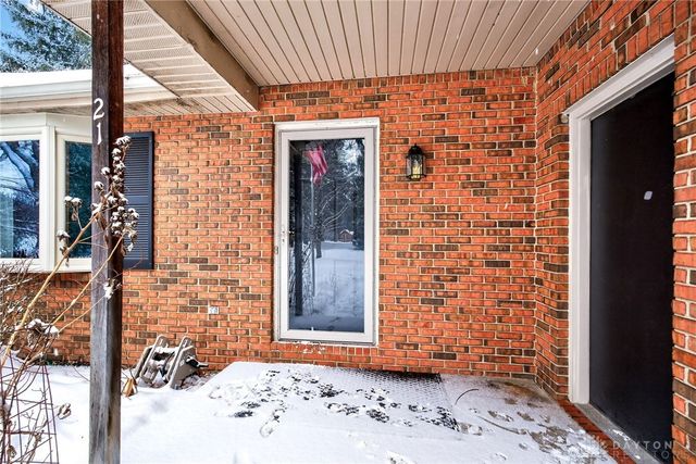 21 Dorchester Drive, Dayton, OH 45415