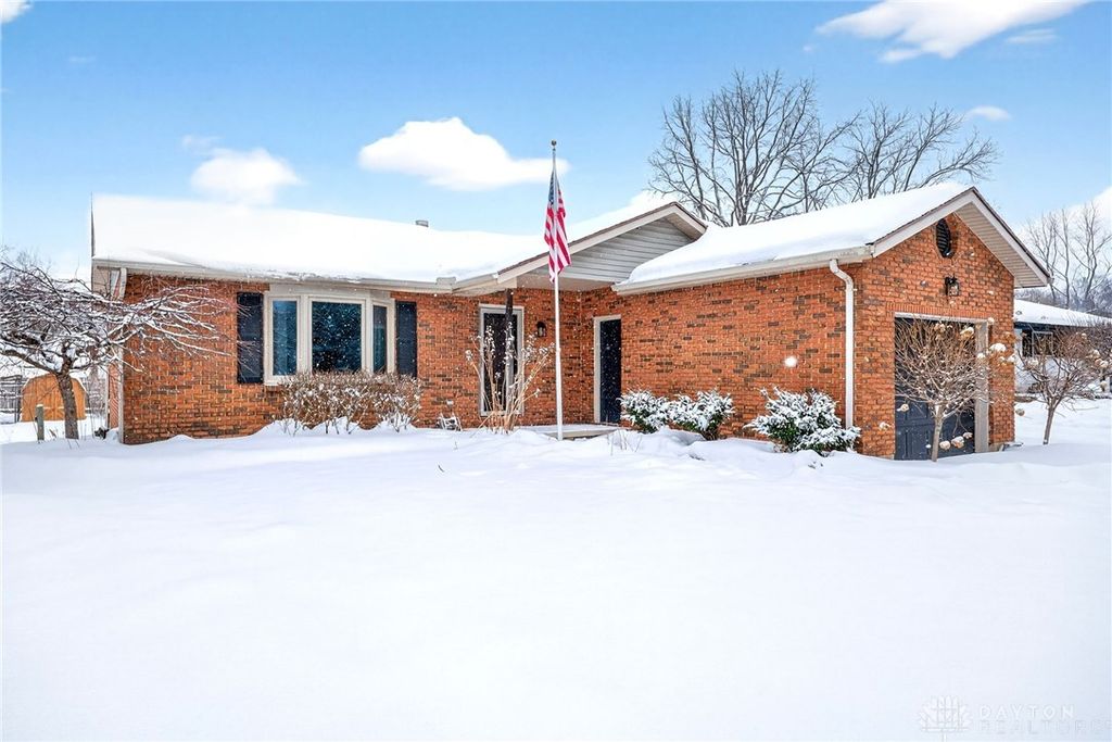 21 Dorchester Drive, Dayton, OH 45415