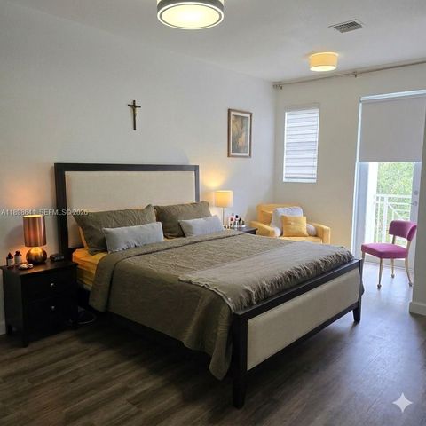 7406 NW 108th Path 7406, Doral, FL 33178